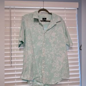 Men’s Hawaiian shirt, very light, blue floral with white